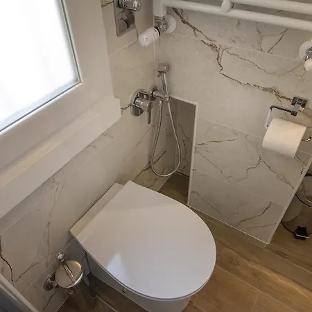 Appartamento Laru - 8 Minutes From The Duomo *