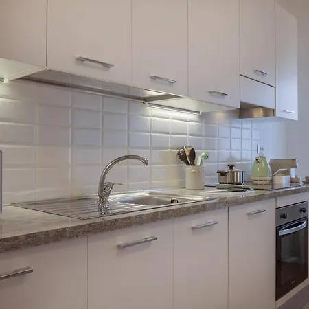 Laru - 8 Minutes From The Duomo * Milano
